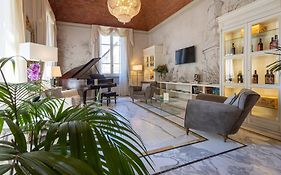 Hotel Embassy